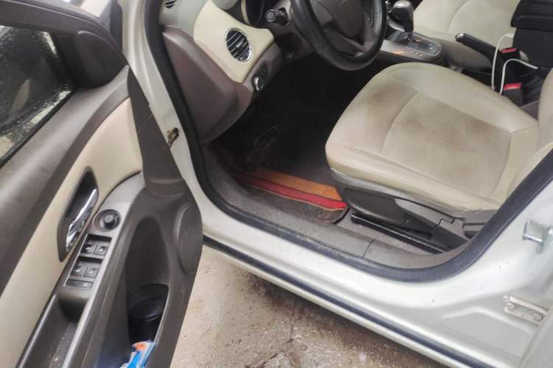 Used Chevrolet Cruze 2015 1.5L Classic SE AT Driver Seat
