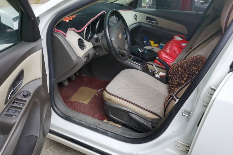 Used Chevrolet Cruze 2015 1.5L Classic SE MT Driver Seat