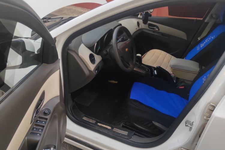 Used Chevrolet Cruze 2015 1.5L Classic SE AT Driver Seat