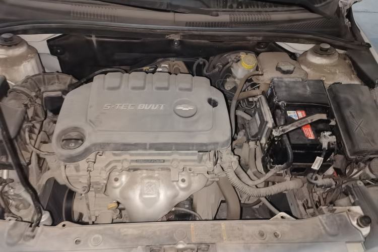 Used Chevrolet Cruze 2015 1.5L Classic SL MT Engine Bay