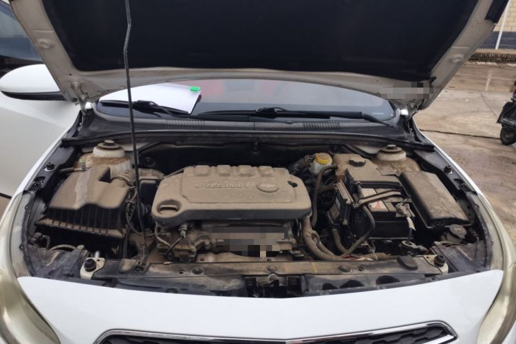 Used Chevrolet Cruze 2015 1.5L Classic SL MT Engine Bay
