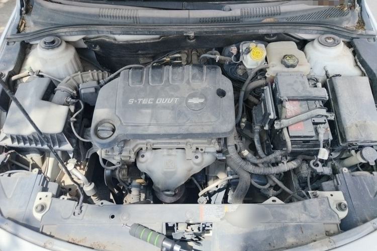 Used Chevrolet Cruze 2015 1.5L Classic SE AT Engine Bay