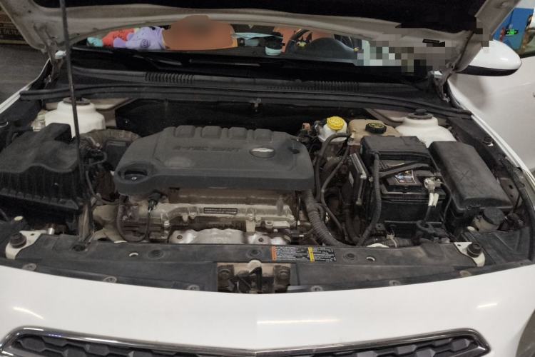 Used Chevrolet Cruze 2015 1.5L Classic SE AT Engine Bay