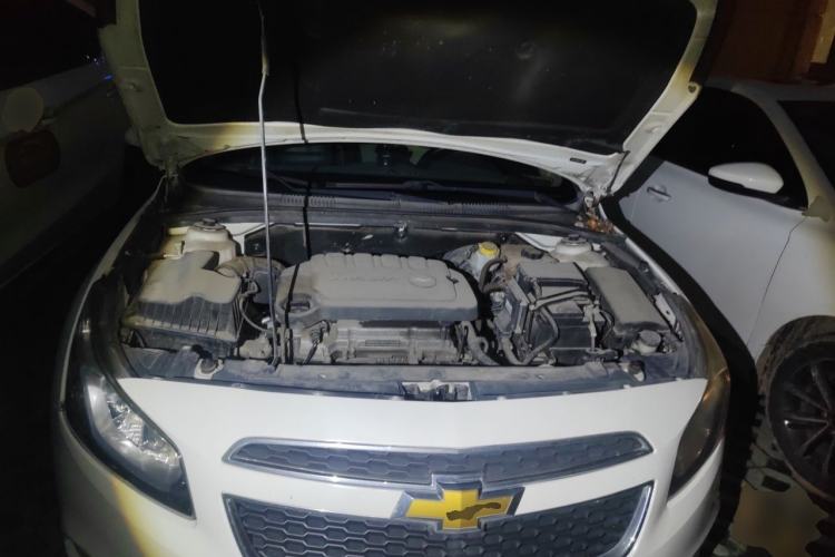 Used Chevrolet Cruze 2015 1.5L Classic SE MT Engine Bay