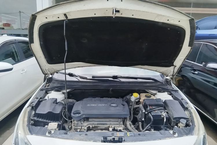 Used Chevrolet Cruze 2015 1.5L Classic SE MT Engine Bay