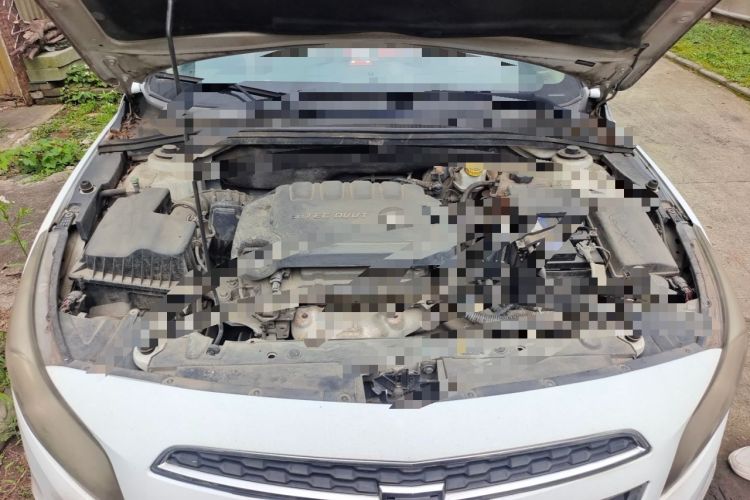 Used Chevrolet Cruze 2015 1.5L Classic SE AT Engine Bay
