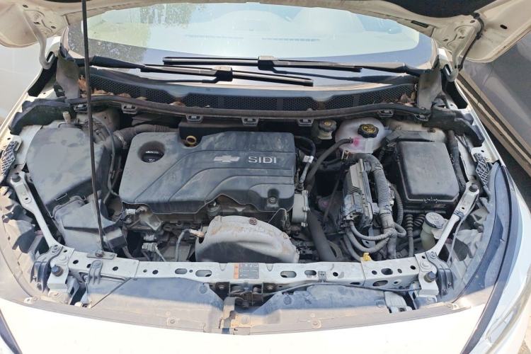 Used Chevrolet Cruze 2015 1.5L Automatic Fashion Navigation Edition Engine Bay