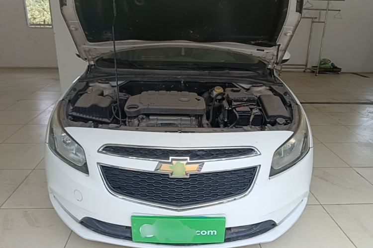 Used Chevrolet Cruze 2015 1.5L Classic SE MT Engine Bay