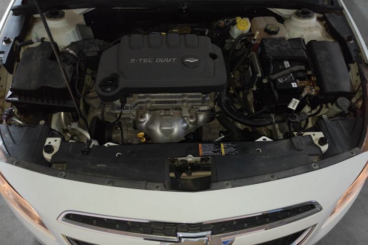Used Chevrolet Cruze 2015 1.5L Classic SE AT Engine Bay