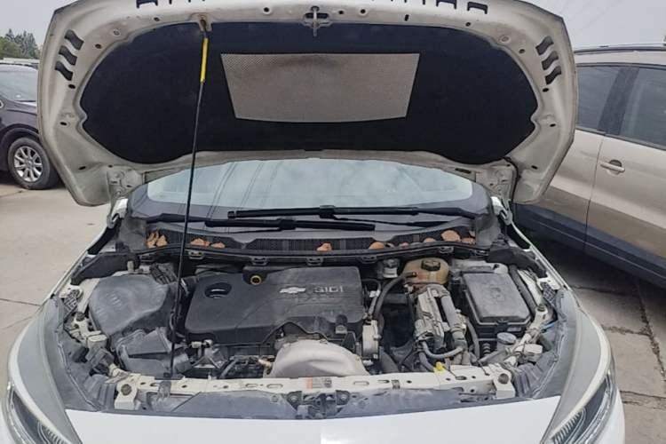 Used Chevrolet Cruze 2015 1.5L Automatic Luxury Edition Engine Bay