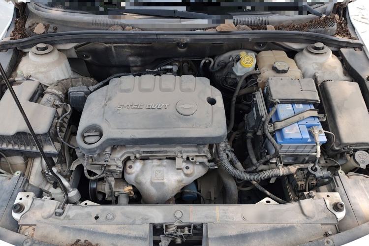 Used Chevrolet Cruze 2015 1.5L Classic SL MT Engine Bay