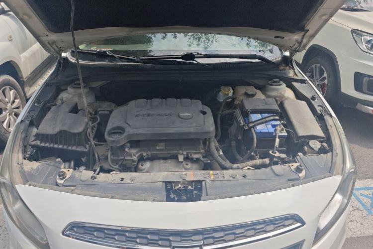 Used Chevrolet Cruze 2015 1.5L Classic SE MT Engine Bay