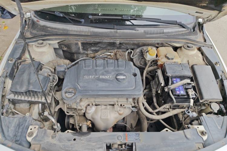 Used Chevrolet Cruze 2015 1.5L Classic SE MT Engine Bay