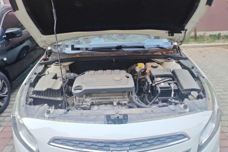 Used Chevrolet Cruze 2015 1.5L Classic SL MT Engine Bay