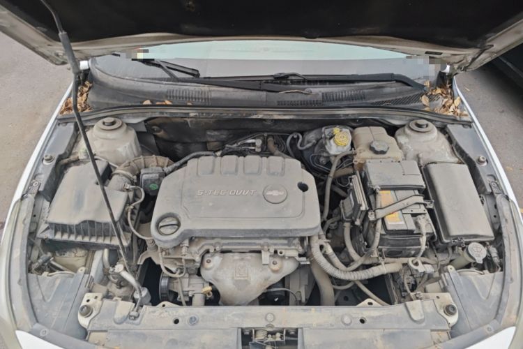 Used Chevrolet Cruze 2015 1.5L Classic SL MT Engine Bay
