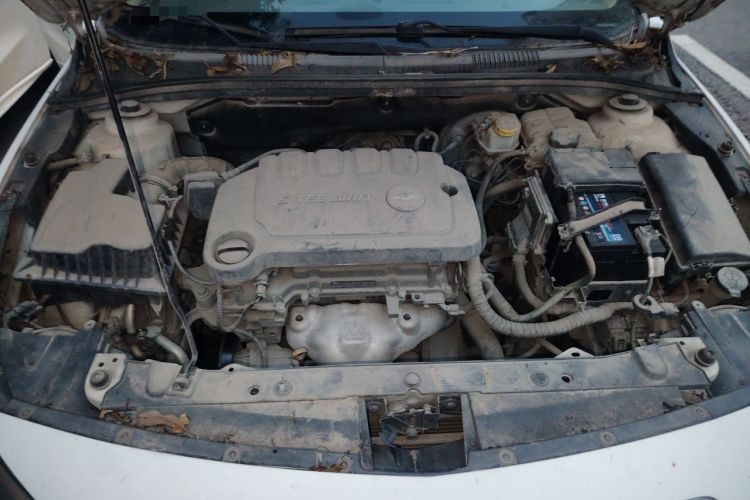 Used Chevrolet Cruze 2015 1.5L Classic SE MT Engine Bay