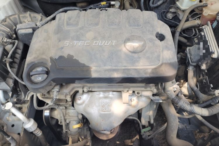 Used Chevrolet Cruze 2015 1.5L Classic SL MT Engine Bay