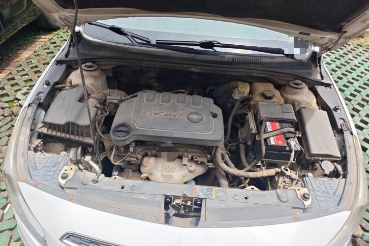 Used Chevrolet Cruze 2015 1.5L Classic SE MT Engine Bay