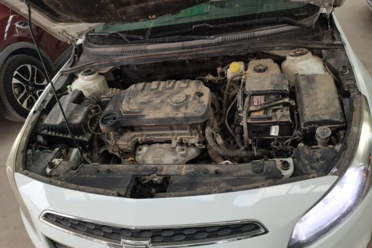 Used Chevrolet Cruze 2015 1.5L Classic SE AT Engine Bay