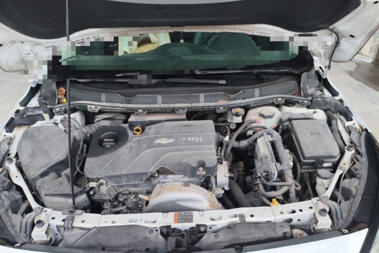 Used Chevrolet Cruze 2015 1.5L Manual Elite Edition Engine Bay
