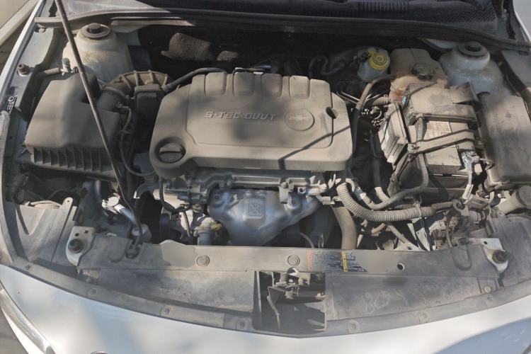 Used Chevrolet Cruze 2015 1.5L Classic SE MT Engine Bay