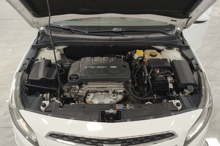 Used Chevrolet Cruze 2015 1.5L Classic SE AT Engine Bay