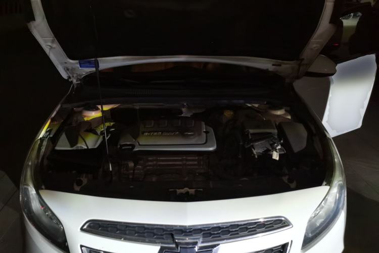 Used Chevrolet Cruze 2015 1.5L Classic SL MT Engine Bay