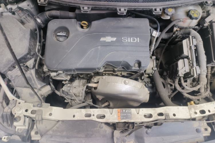 Used Chevrolet Cruze 2015 1.5L Automatic Fashion Navigation Edition Engine Bay