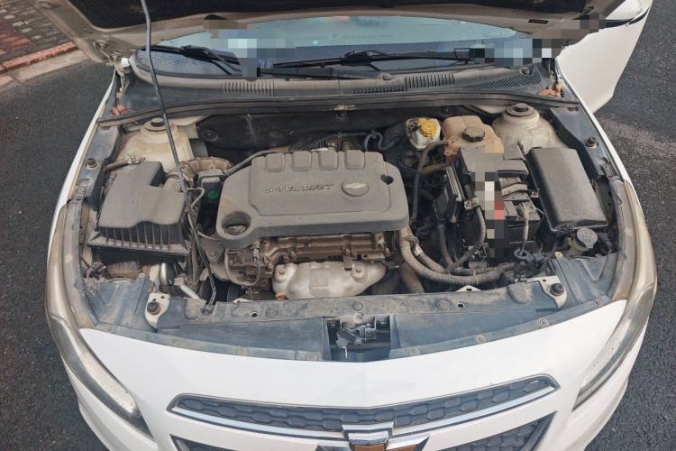 Used Chevrolet Cruze 2015 1.5L Classic SE MT Engine Bay