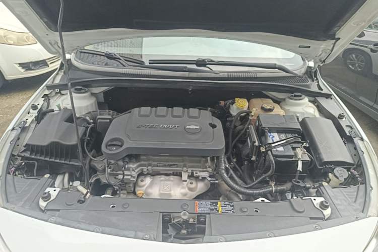 Used Chevrolet Cruze 2015 1.5L Classic SE AT Engine Bay