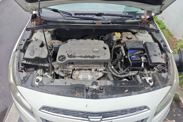 Used Chevrolet Cruze 2015 1.5L Classic SL MT Engine Bay