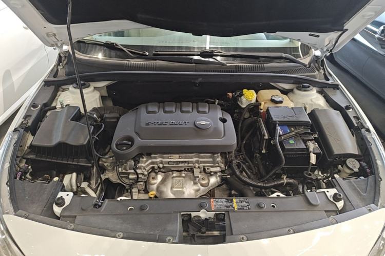 Used Chevrolet Cruze 2015 1.5L Classic SE AT Engine Bay