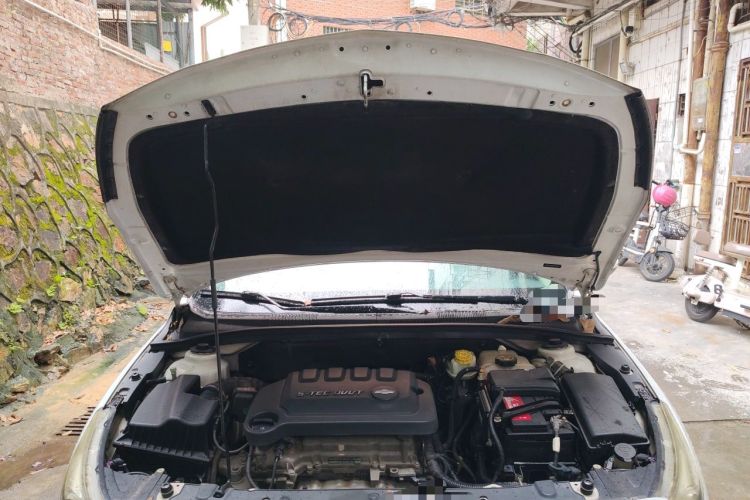 Used Chevrolet Cruze 2015 1.5L Automatic Luxury Edition Engine Bay