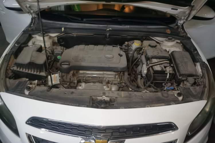 Used Chevrolet Cruze 2015 1.5L Classic SE AT Engine Bay