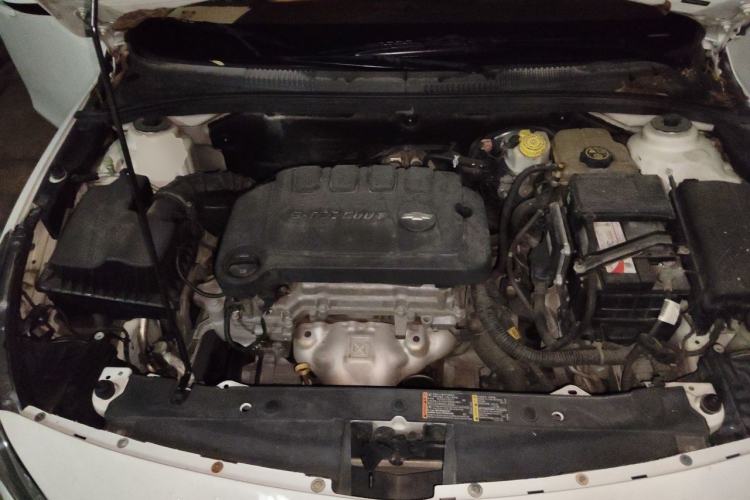 Used Chevrolet Cruze 2015 1.5L Classic SE AT Engine Bay
