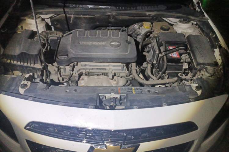 Used Chevrolet Cruze 2015 1.5L Classic SE MT Engine Bay