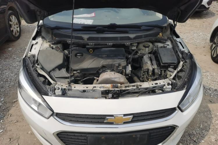 Used Chevrolet Cruze 2015 1.5L Automatic Fashion Navigation Edition Engine Bay