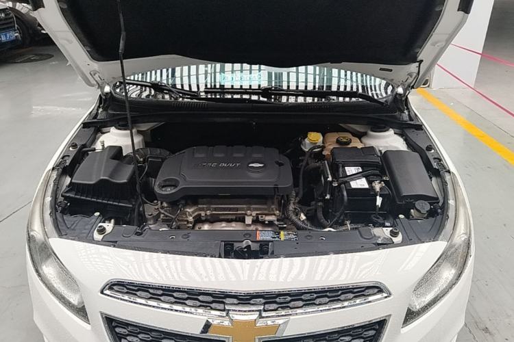 Used Chevrolet Cruze 2015 1.5L Classic SE MT Engine Bay