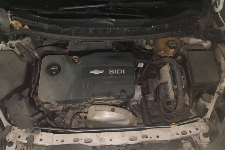 Used Chevrolet Cruze 2015 1.5L Manual Fashion Edition Engine Bay
