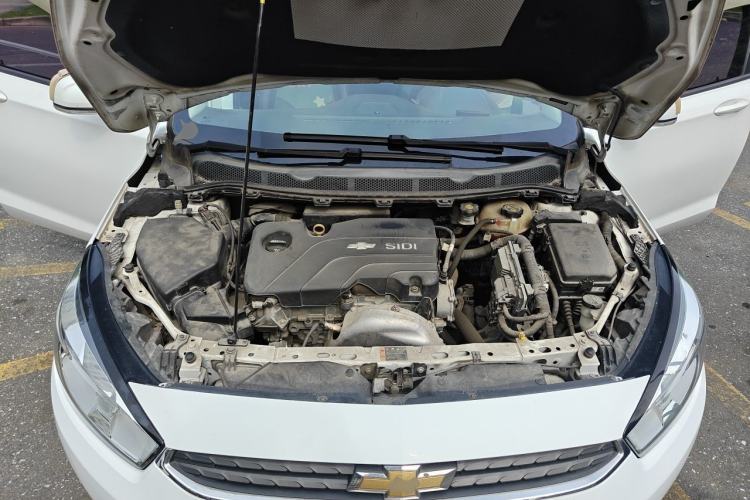 Used Chevrolet Cruze 2015 1.5L Manual Elite Edition Engine Bay