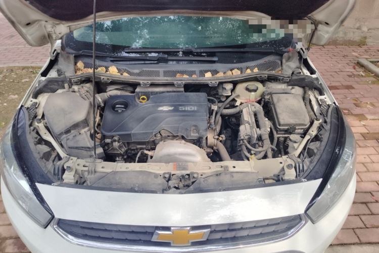 Used Chevrolet Cruze 2015 1.5L Manual Elite Edition Engine Bay