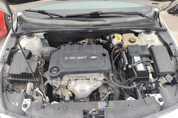 Used Chevrolet Cruze 2015 1.5L Classic SE AT Engine Bay
