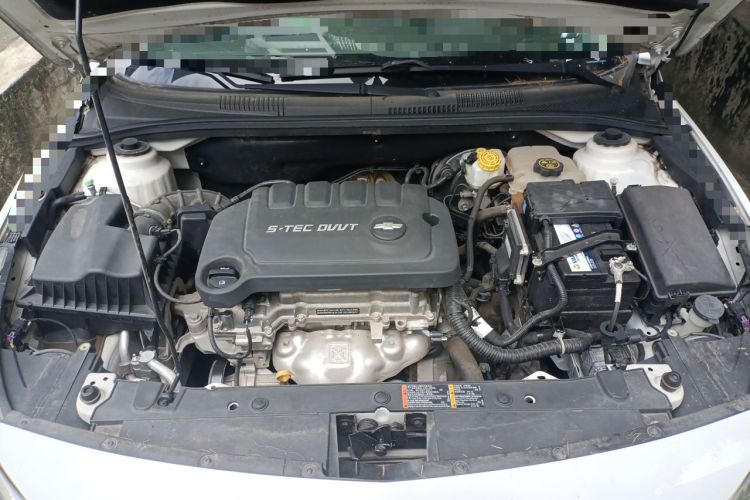 Used Chevrolet Cruze 2015 1.5L Classic SE MT Engine Bay