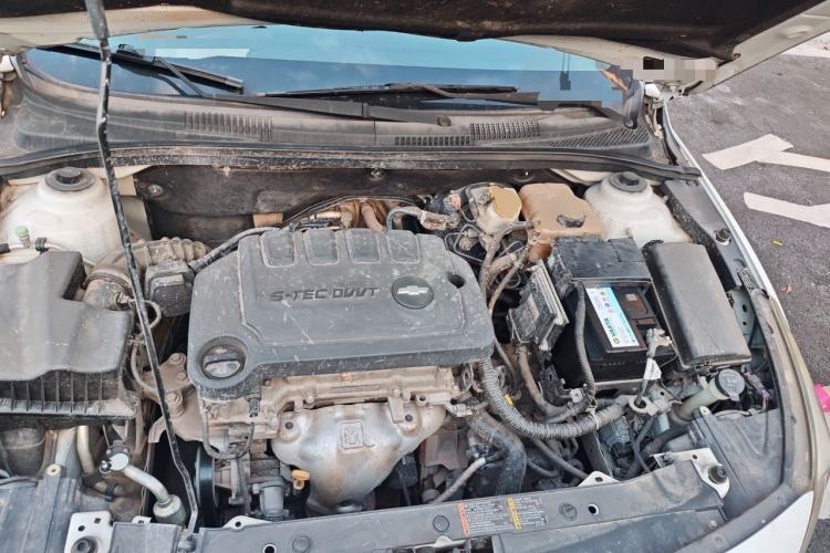 Used Chevrolet Cruze 2015 1.5L Classic SE AT Engine Bay