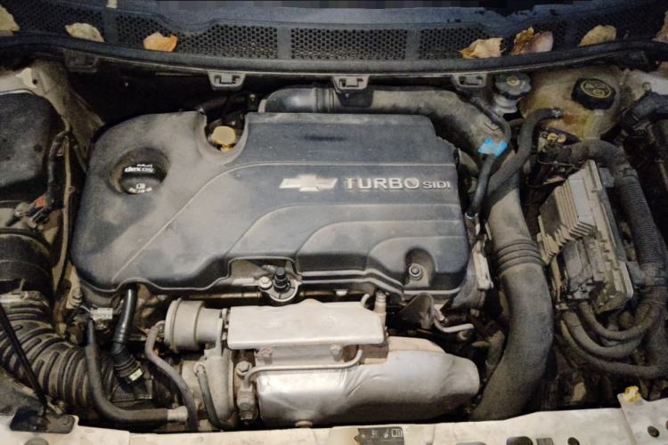 Used Chevrolet Cruze 2015 1.4T DCG Luxury Edition Engine Bay