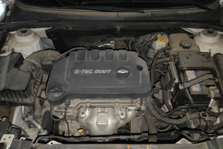 Used Chevrolet Cruze 2015 1.5L Classic SL MT Engine Bay