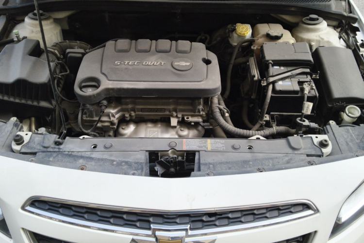 Used Chevrolet Cruze 2015 1.5L Classic SL MT Engine Bay