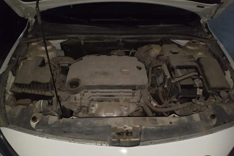 Used Chevrolet Cruze 2015 1.5L Classic SL MT Engine Bay