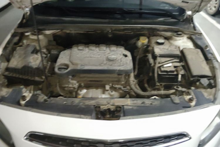Used Chevrolet Cruze 2015 1.5L Classic SE MT Engine Bay