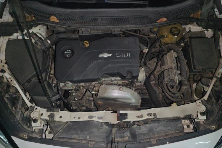 Used Chevrolet Cruze 2015 1.5L Automatic Fashion Navigation Edition Engine Bay
